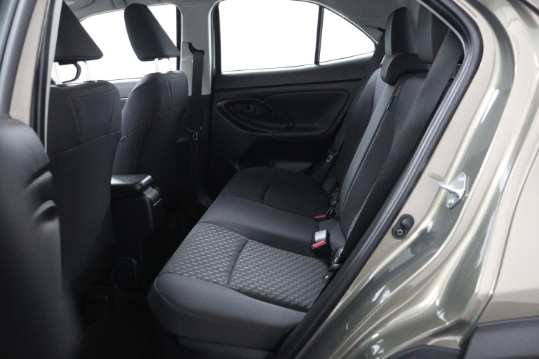 Toyota Yaris Cross - 1.5 Hybrid 115 Active 18