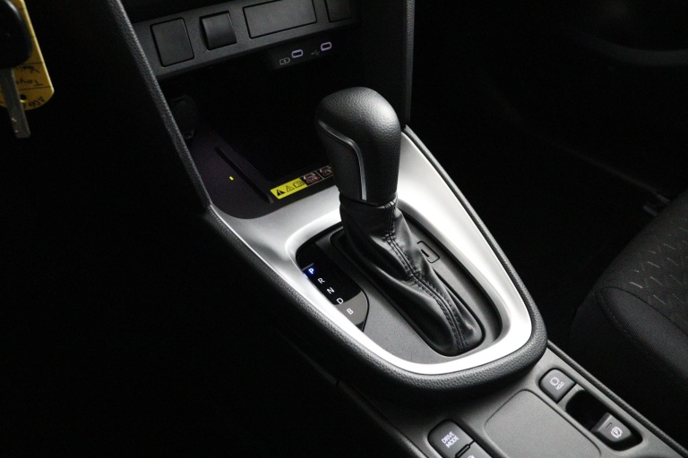 Toyota Yaris Cross - 1.5 Hybrid 115 Active 28