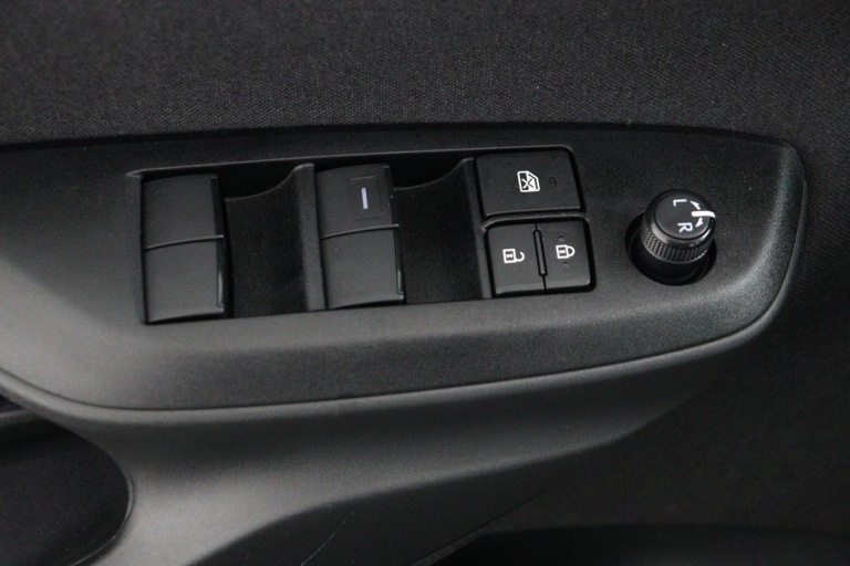 Toyota Yaris Cross - 1.5 Hybrid 115 Active 29