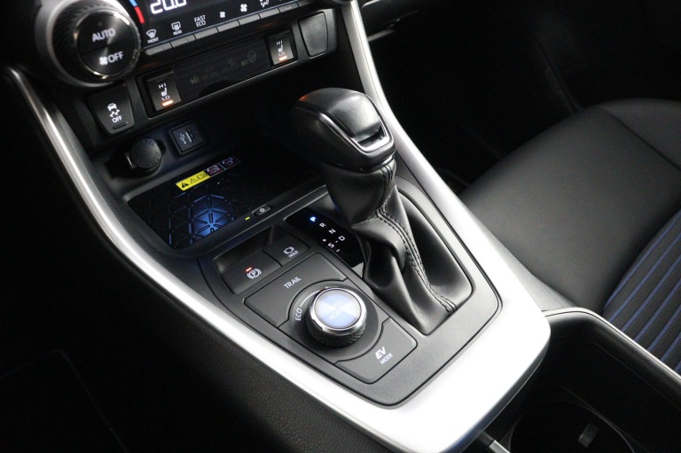 Toyota RAV4 - 2.5 Hybrid AWD Bi-Tone 27
