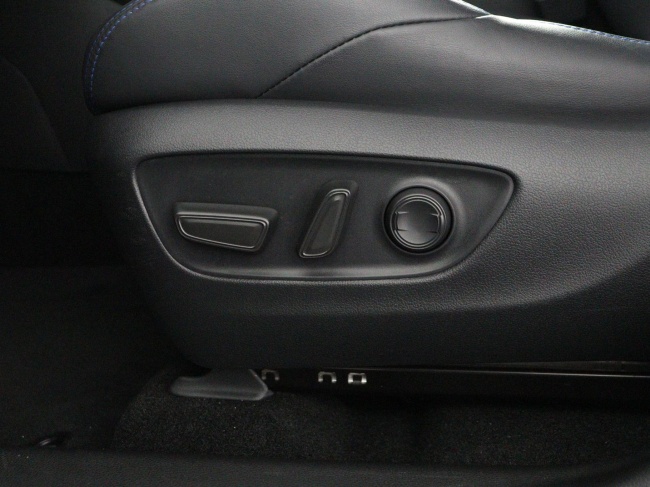 Toyota RAV4 - 2.5 Hybrid AWD Bi-Tone