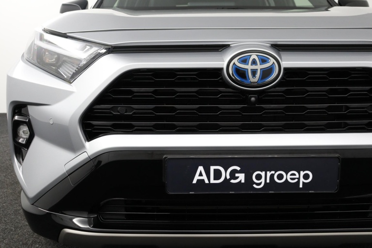 Toyota RAV4 - 2.5 Hybrid AWD Bi-Tone 42