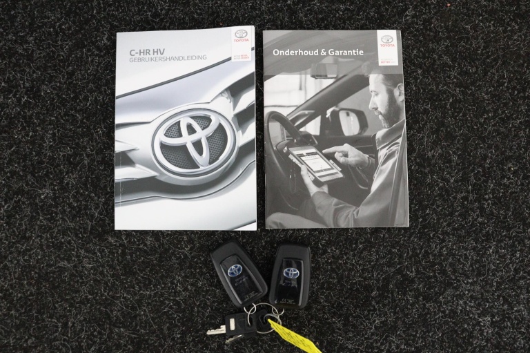 Toyota C-HR - 1.8 Hybrid First Edition 11