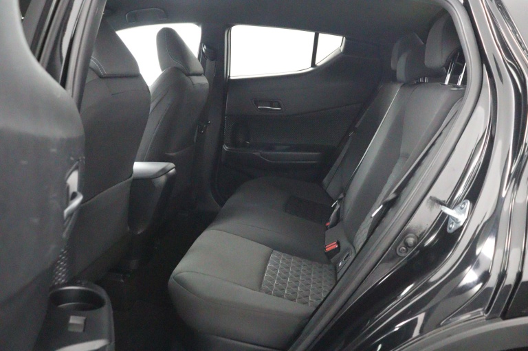 Toyota C-HR - 1.8 Hybrid First Edition 17