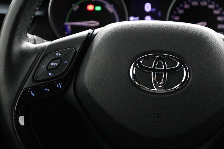 Toyota C-HR - 1.8 Hybrid First Edition 18
