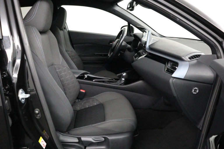 Toyota C-HR - 1.8 Hybrid First Edition 21