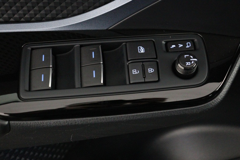 Toyota C-HR - 1.8 Hybrid First Edition 29