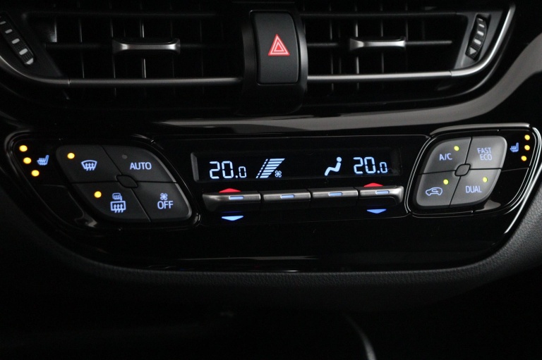 Toyota C-HR - 1.8 Hybrid First Edition 7