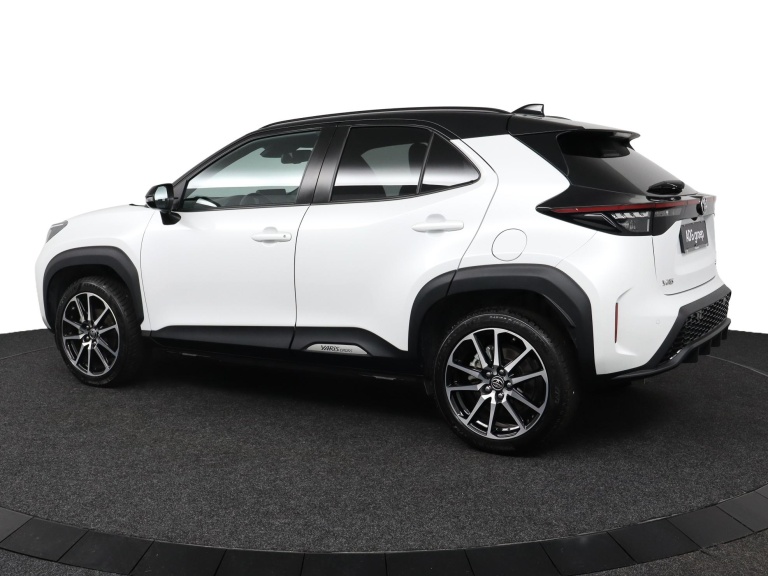 Toyota Yaris Cross - 1.5 Hybrid 130 GR SPORT 12