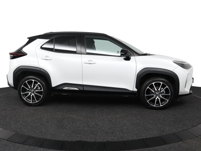 Toyota Yaris Cross - 1.5 Hybrid 130 GR SPORT 13