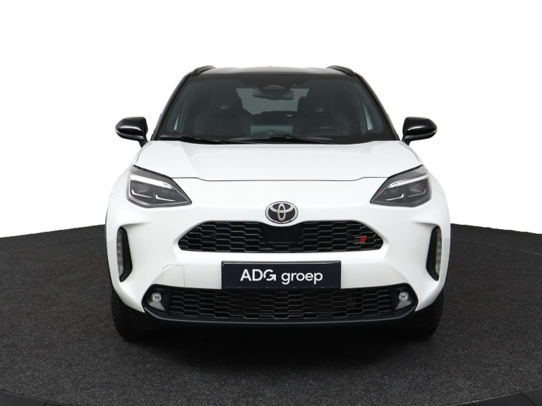 Toyota Yaris Cross - 1.5 Hybrid 130 GR SPORT 16