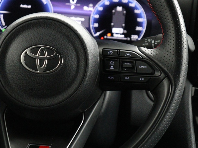 Toyota Yaris Cross - 1.5 Hybrid 130 GR SPORT