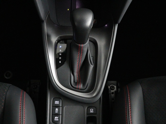 Toyota Yaris Cross - 1.5 Hybrid 130 GR SPORT