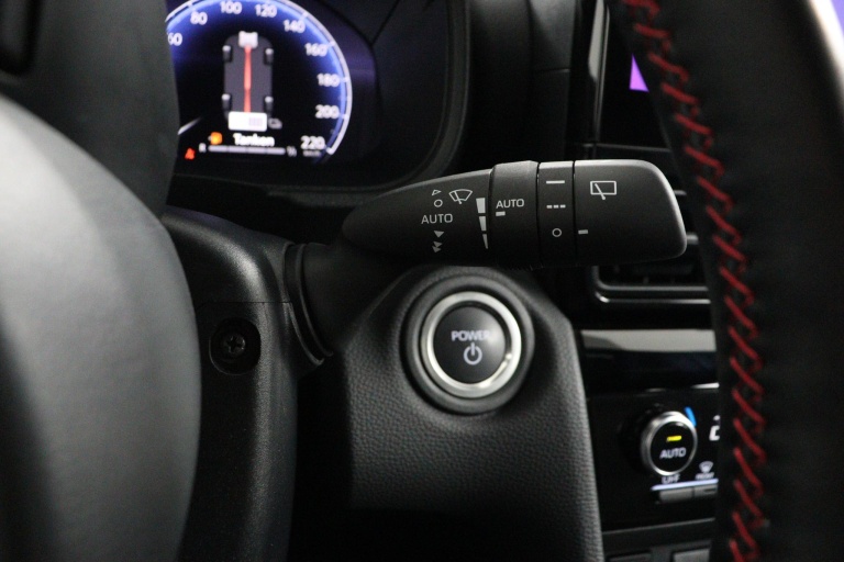 Toyota Yaris Cross - 1.5 Hybrid 130 GR SPORT 32