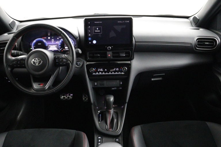 Toyota Yaris Cross - 1.5 Hybrid 130 GR SPORT 4