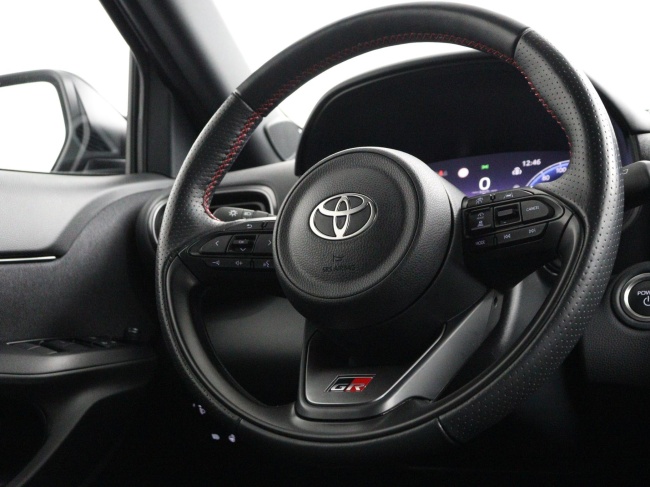 Toyota Yaris Cross - 1.5 Hybrid 130 GR SPORT