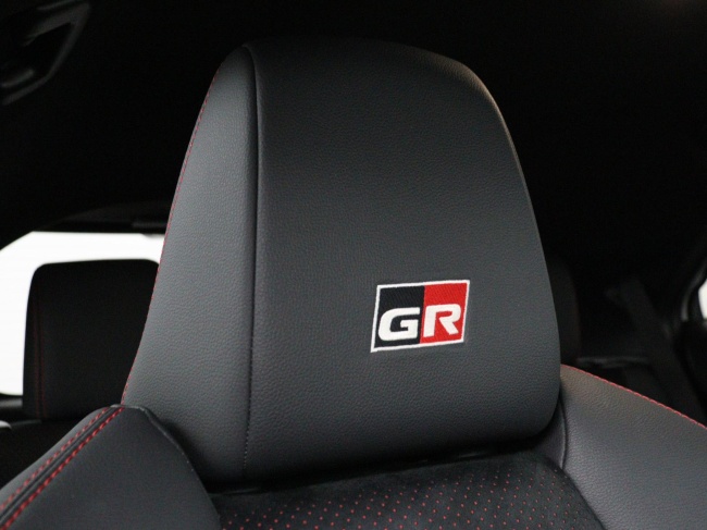 Toyota Yaris Cross - 1.5 Hybrid 130 GR SPORT