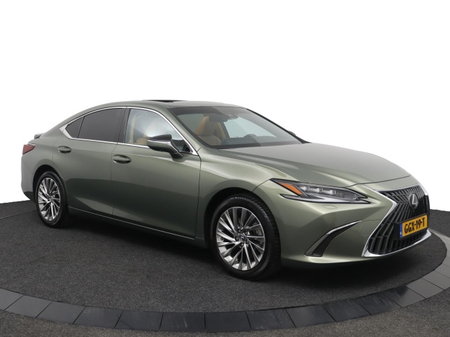 Lexus ES - 300h Executive Line