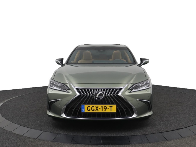 Lexus ES - 300h Executive Line
