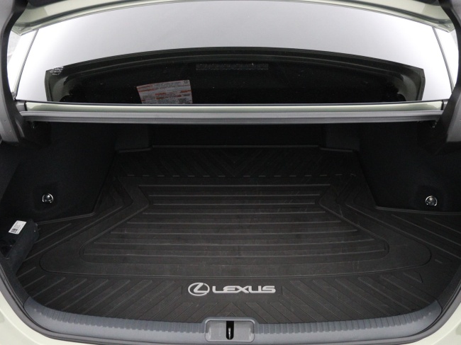 Lexus ES - 300h Executive Line