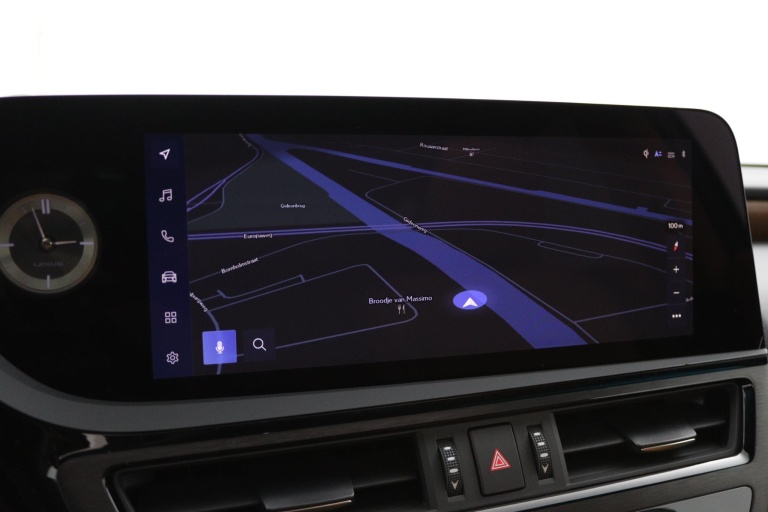 Lexus ES - 300h Executive Line 24