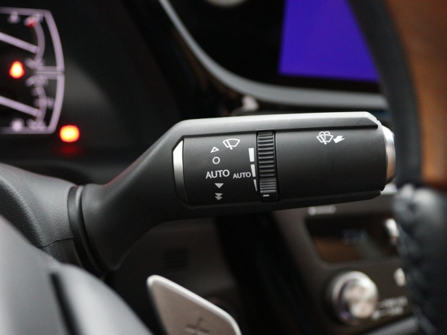 Lexus ES - 300h Executive Line