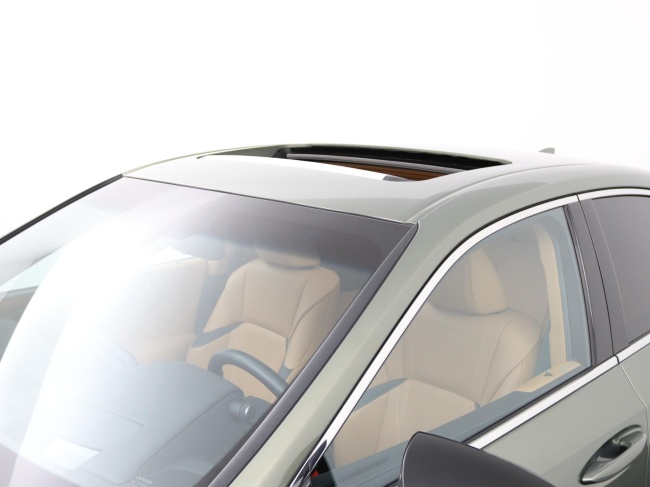 Lexus ES - 300h Executive Line