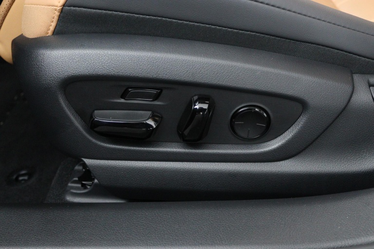 Lexus ES - 300h Executive Line 39