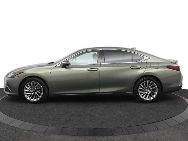 Lexus ES - 300h Executive Line