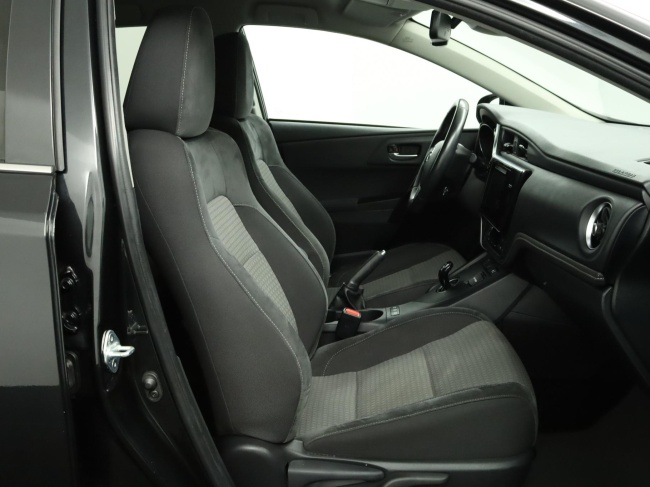 Toyota Auris - 1.8 Hybrid Dynamic