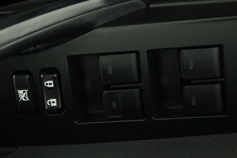 Toyota Auris - 1.8 Hybrid Dynamic 29