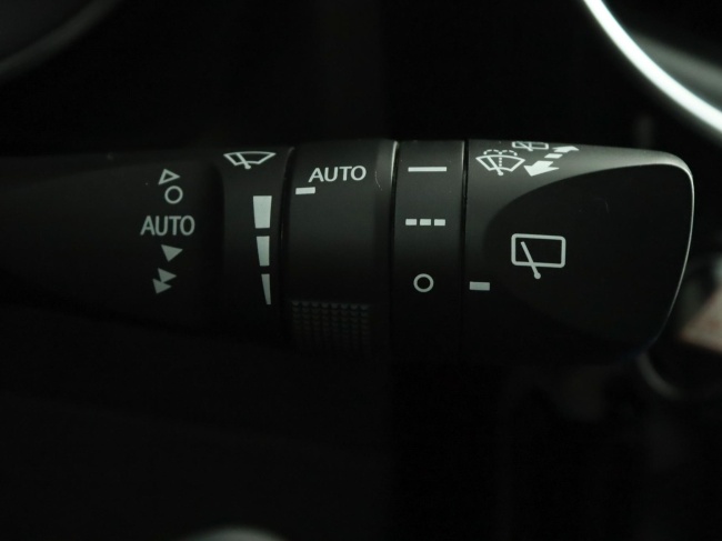 Toyota Auris - 1.8 Hybrid Dynamic