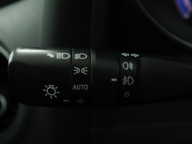 Toyota Auris - 1.8 Hybrid Dynamic