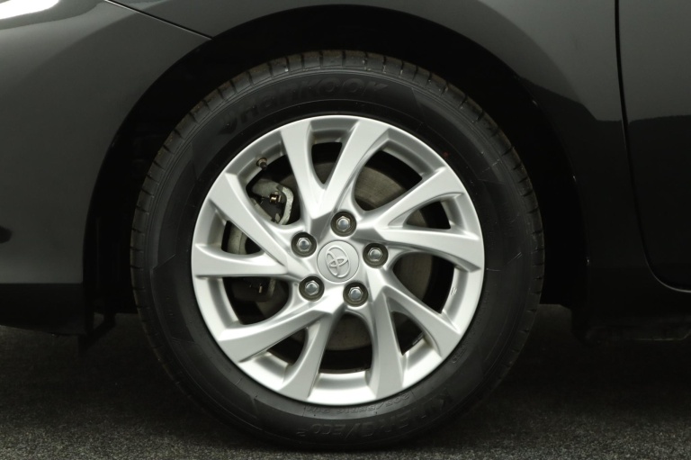 Toyota Auris - 1.8 Hybrid Dynamic 38