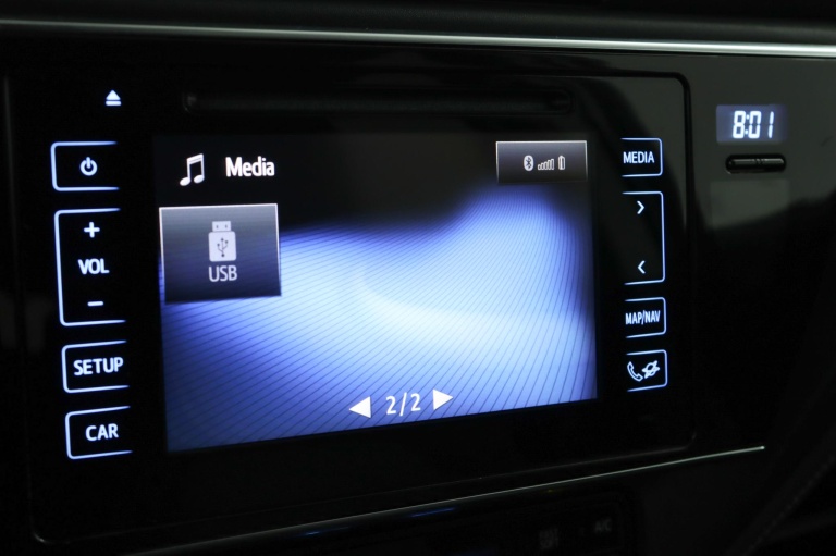 Toyota Auris - 1.8 Hybrid Dynamic 64