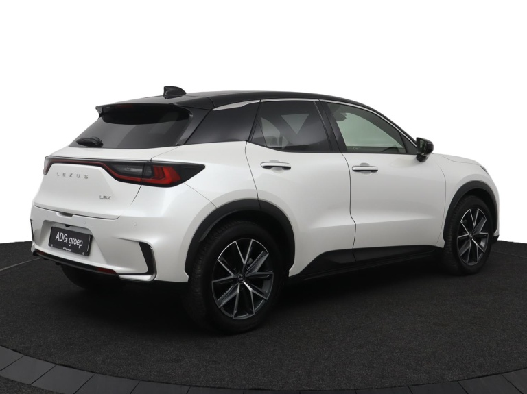 Lexus LBX - Emotion 2WD 2