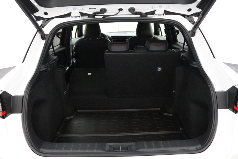 Lexus LBX - Emotion 2WD 23