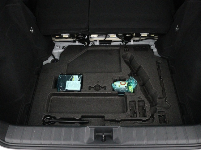 Lexus LBX - Emotion 2WD