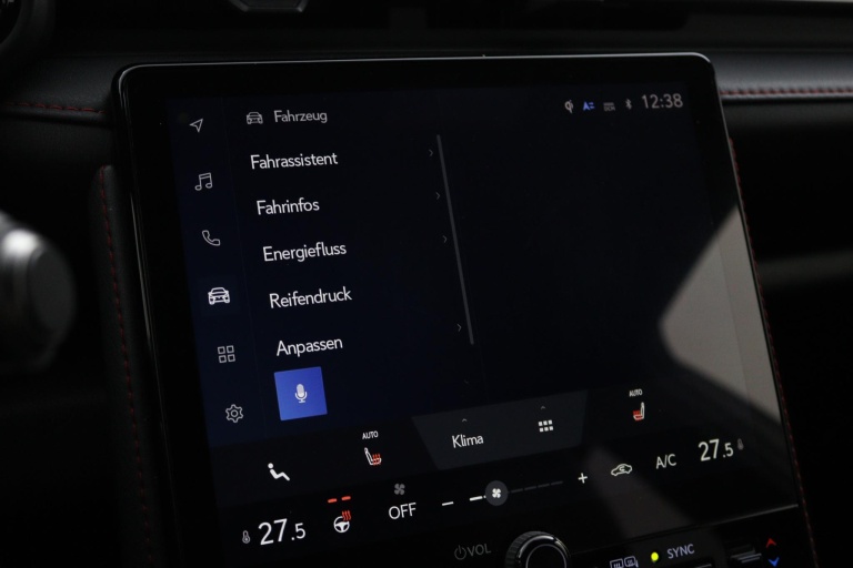 Lexus LBX - Emotion 2WD 42