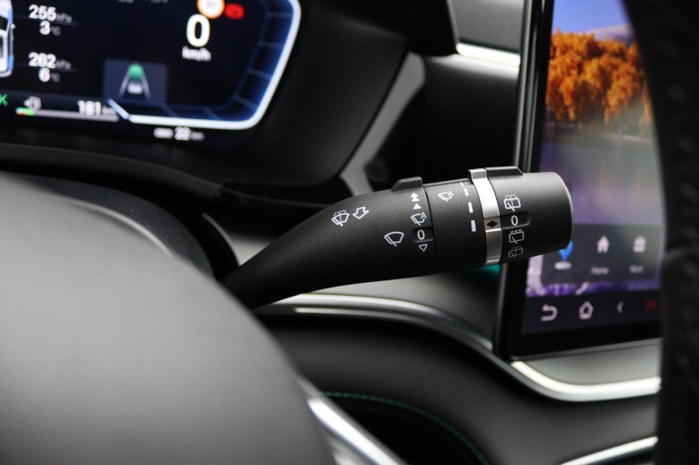 BYD SEAL U - 1.5 T DM-i Comfort 27