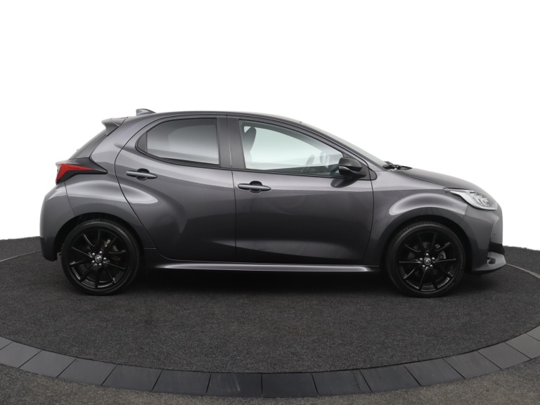 Toyota Yaris - 1.5 Hybrid Executive 13