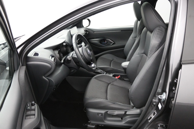 Toyota Yaris - 1.5 Hybrid Executive 17