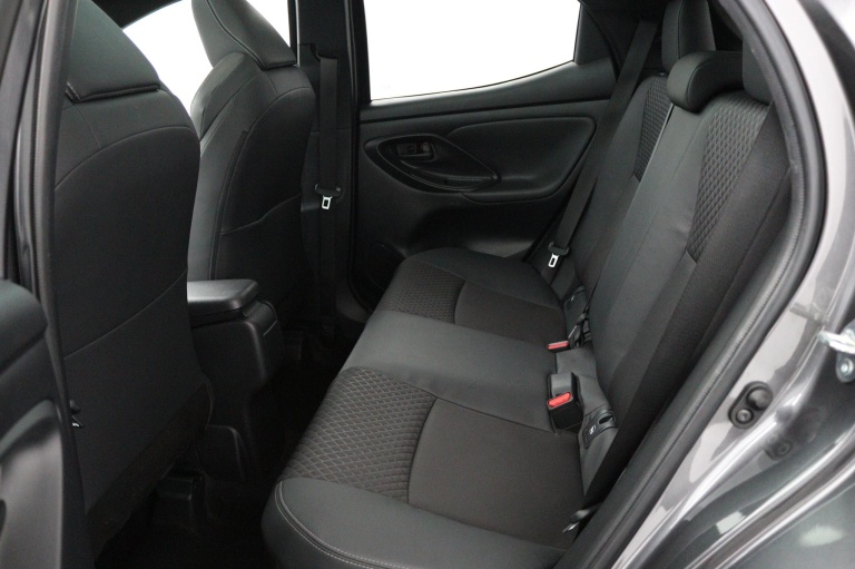 Toyota Yaris - 1.5 Hybrid Executive 18