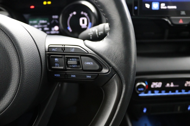 Toyota Yaris - 1.5 Hybrid Executive 21