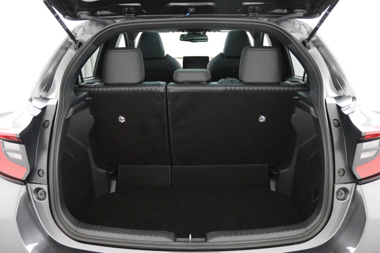 Toyota Yaris - 1.5 Hybrid Executive 23