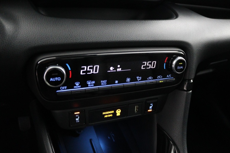 Toyota Yaris - 1.5 Hybrid Executive 7