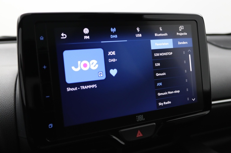 Toyota Yaris - 1.5 Hybrid Executive 8