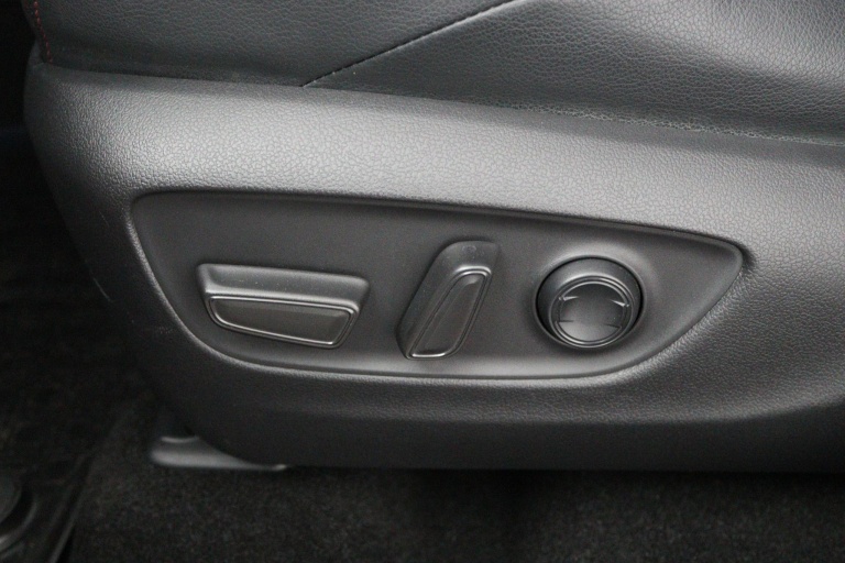 Toyota RAV4 - 2.5 Plug-in Hybrid AWD Bi-Tone Plus 39