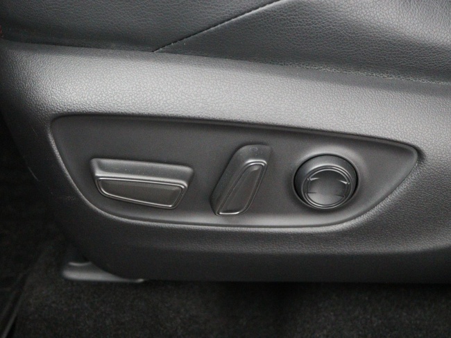 Toyota RAV4 - 2.5 Plug-in Hybrid AWD Bi-Tone Plus