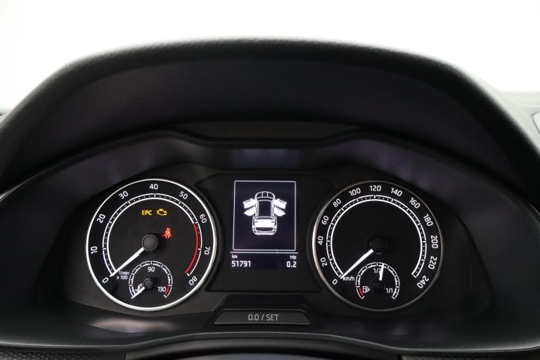 Skoda Kamiq - 1.0 TSI Ambition 9